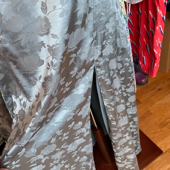 Lulu’s Dusty Floral Maxi Dress - Size Small - Picture 5 of 10